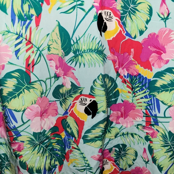 Margaritaville Green and Pink Tropical Casual Shirt with Parrots - Large - NWT - Picture 6 of 6